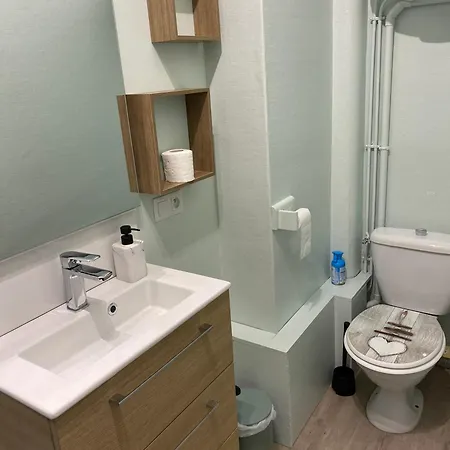 Cosy Gare Apartment